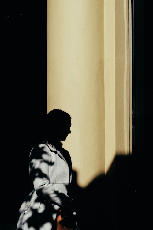 Domineering men with no self-confidence
